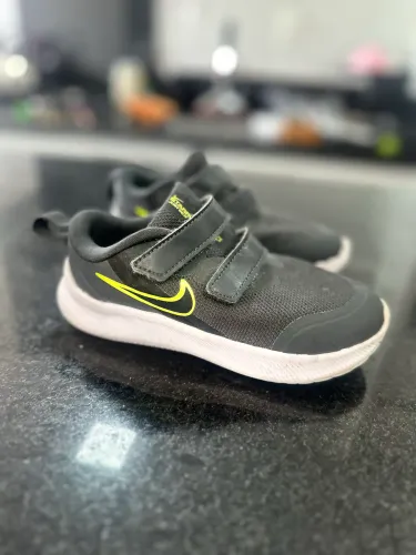 Tênis Nike Infantil 26