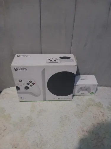 Xbox series s na caixa 