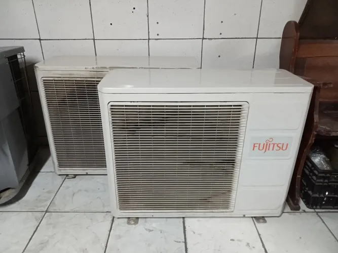 Condensadora Fujitsu AOB18AC1 no ESTADO 