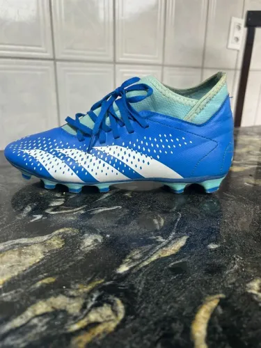 Chuteira Adidas Predador Accuracy(número 40)