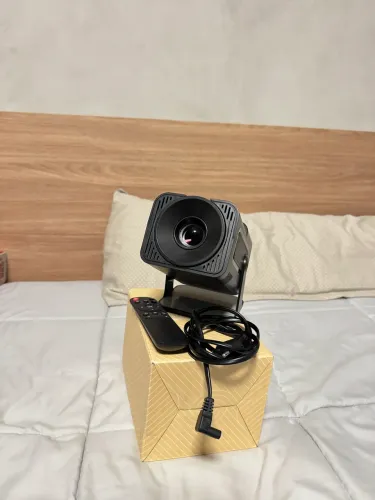 Projetor portátil HY320 full hd!!!!