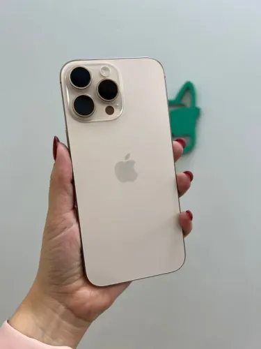 Seminovo - iPhone 16 Pro 128GB Deserto (Bateria 91%) - Retirada Loja Savassi