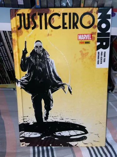 HQ JUSTICEIRO NOIR CAPA DURA EM ÓTIMO ESTADO