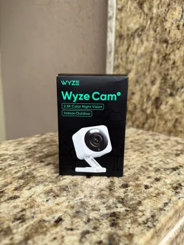 Wyze Cam v4 Lacrada
