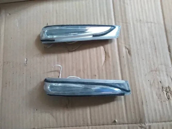 Par de pisca seta retrov. Hyundai hb20 15-19