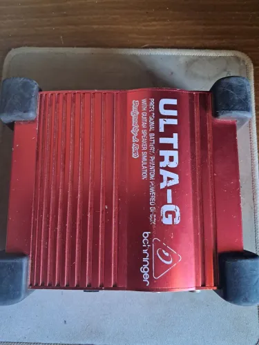 Direct Box Behringer para guitarra