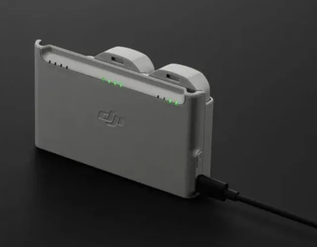 Hub de carregamento Dji Neo com duas baterias originais. Carregador + 2 baterias