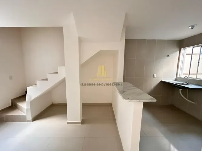 Casa com 03 quartos para aluguel, próximo ao Shopping Pátio Maceió