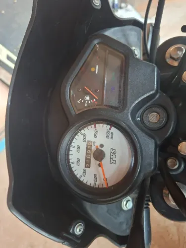 Vendo moto 8 mil WHATS *