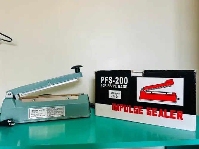 Máquina Seladora PFS-200 20cm