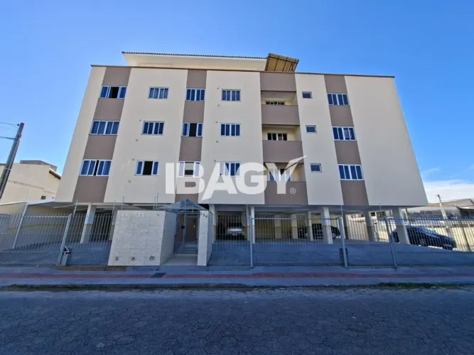 Excelente Apartamento 2 dormitório(s) em Ponte do Imaruim - Palhoça