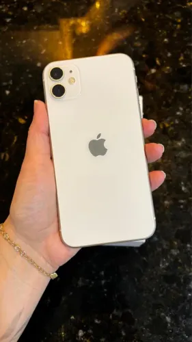 iPhone 11 64GB Branco