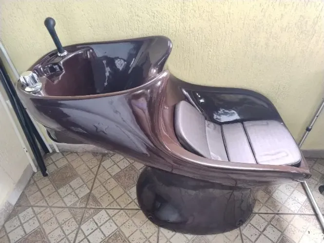 Lavatório e cadeira de cabeleireiro 