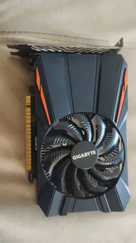 PLACA DE VIDEO GTX1050 2GBVRAM GIGABYTE