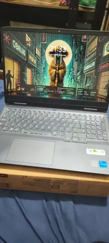 Lenovo LOQ 15IRH8 | i5-12450H | 16GB RAM | Dual SSD (750GB) | Completo na Caixa