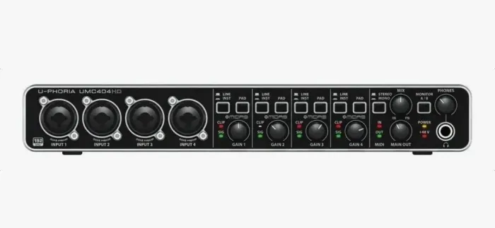 Placa de audio UMC 4040HD 4 canais