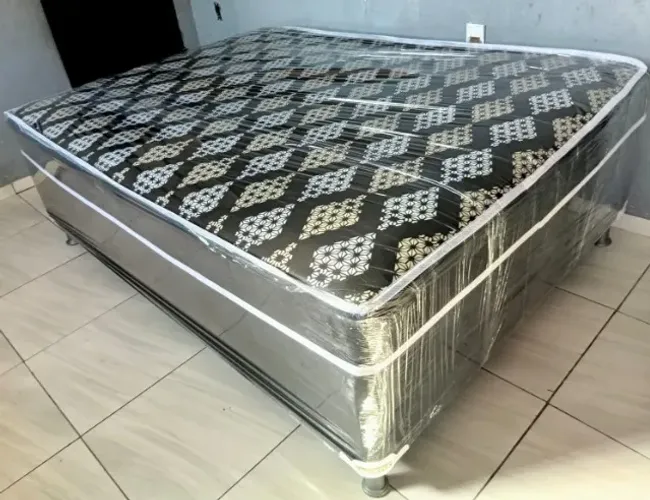 Cama de mola casal#Nova e bem embaladas# entrego agora