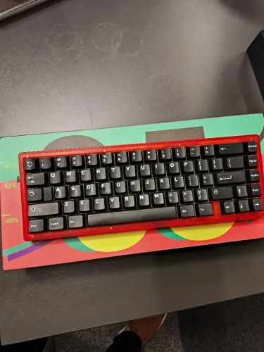 Teclado mecânico custom Eeave65