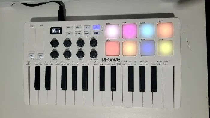 Teclado midi m-vave smk25