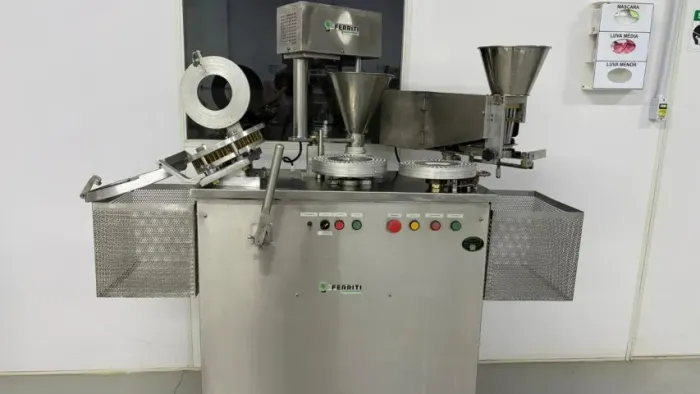 Oportunidade imperdível - Encapsuladora Semi automática Semi nova pronta para a produção