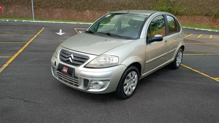 Citroen C3 GLX 1.4/ GLX Sonora 1.4 Flex 8V 5P 2011