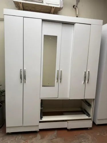  Guarda roupa 