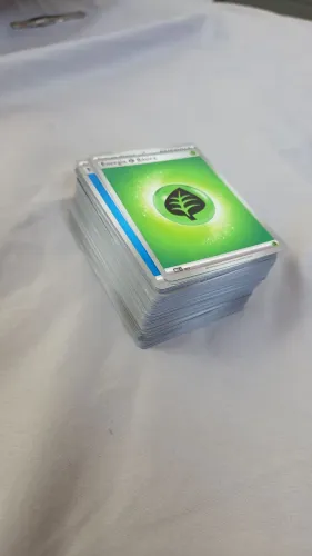 Lote 129 Cartas Pokémon - Coleção Escuridão Absoluta (Com Reverse Foil)