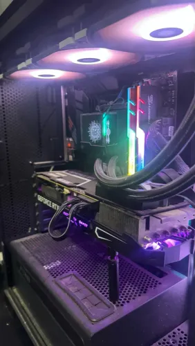 3080 gigabyte 10gb em perfeito estado
