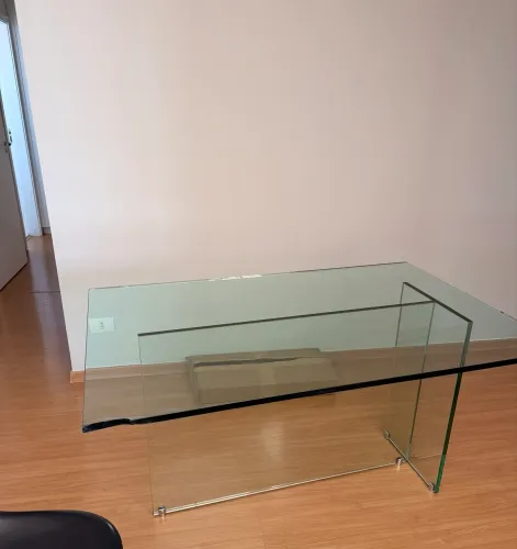 Mesa com cadeira