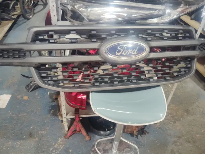 Grade frontal da ranger 2024