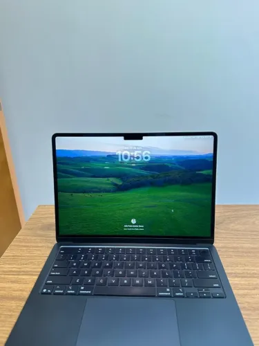 MacBook Air M4 13? 16GB 256GB 2025 - Impecável