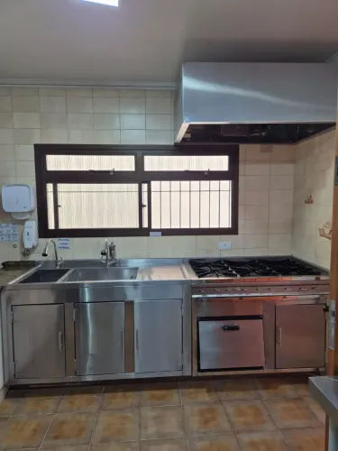 Montagem sob medida- conzinha inox