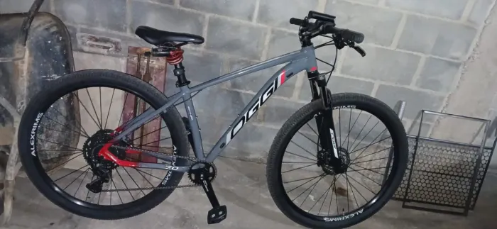 Bike nova e com nota fiscal ,