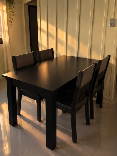 Mesa Preta 6 cadeiras - R$ 550 (negociável)