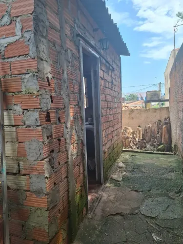 CASA COM LOCALIZAÇÃO EXCELENTE PARA COMÉRCIO-ANALISA PERMUTA!!!