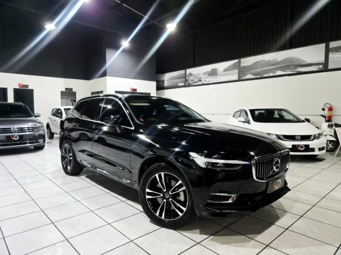 Volvo XC-60 XC 60 T-8 Híbrido Momentum 2.0 5P 2021