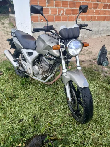 Moto com documentos atrasados