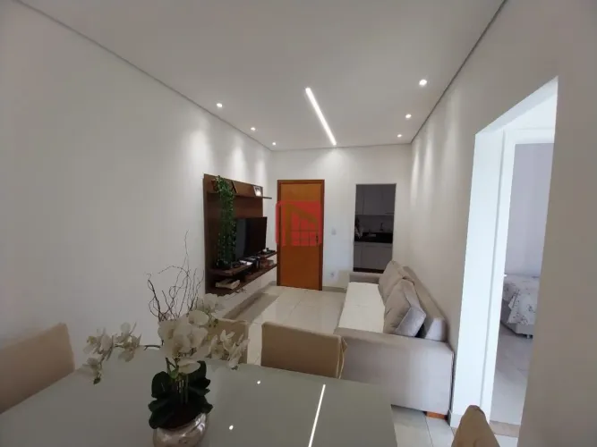 APARTAMENTO 2 QUARTOS REFORMADO - GLÓRIA
