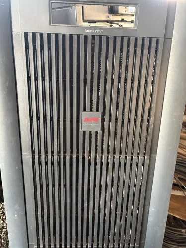 Nobreak Smart-UPS 30KVA Trifásico! No desapego facinho!