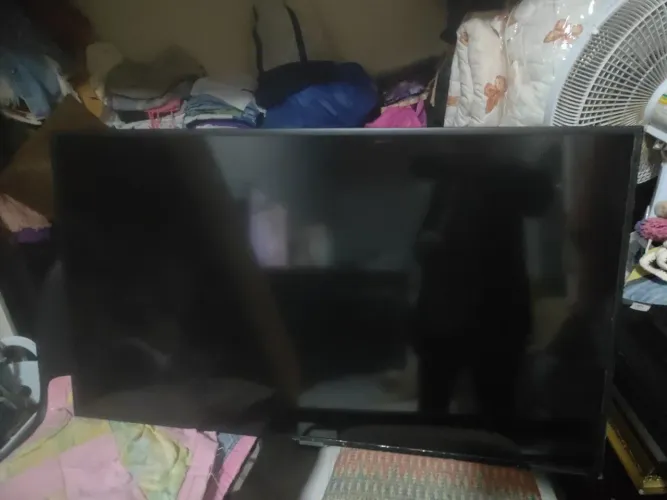 Tv tela quebrada linda