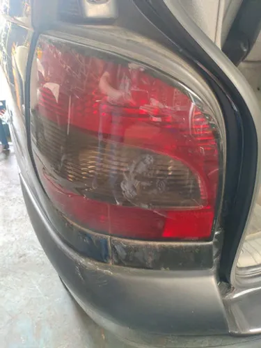 Lanterna traseira esquerda Renault scenic 2006
