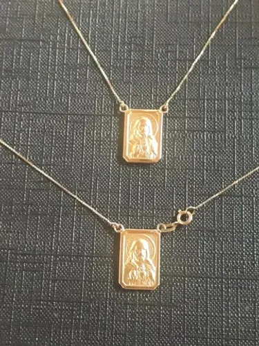 Vendo escapulário de ouro 18k 750