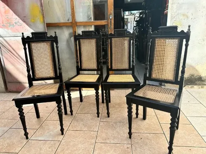 Conj 4 Cadeiras Estilo Colonial em Imbuia