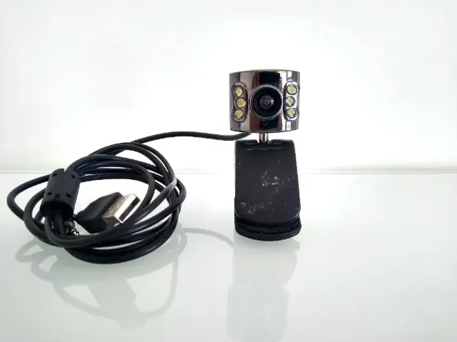 Câmera Clone com Microfone para Computador | Webcam