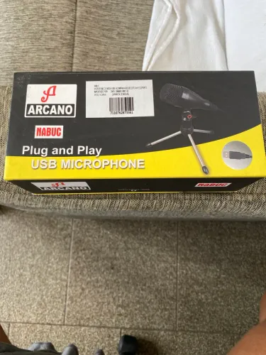 Microfone de mesa USB