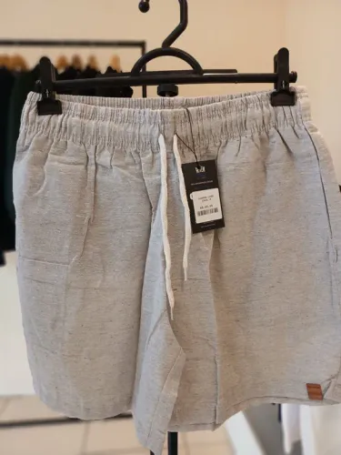 Bermuda masculina de linho dia a dia