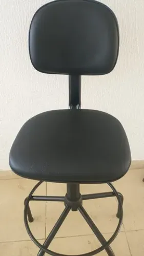 Cadeira Caixa Reformada