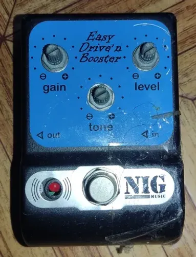 Pedais de Guitarra com Defeito