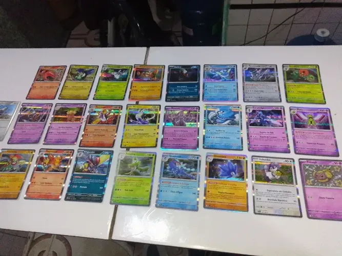 Lote de cartas pokémon brilhante 25 unidades 