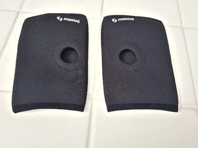 Par de Joelheiras Com Reforço Patelar Palmipé Tam. G